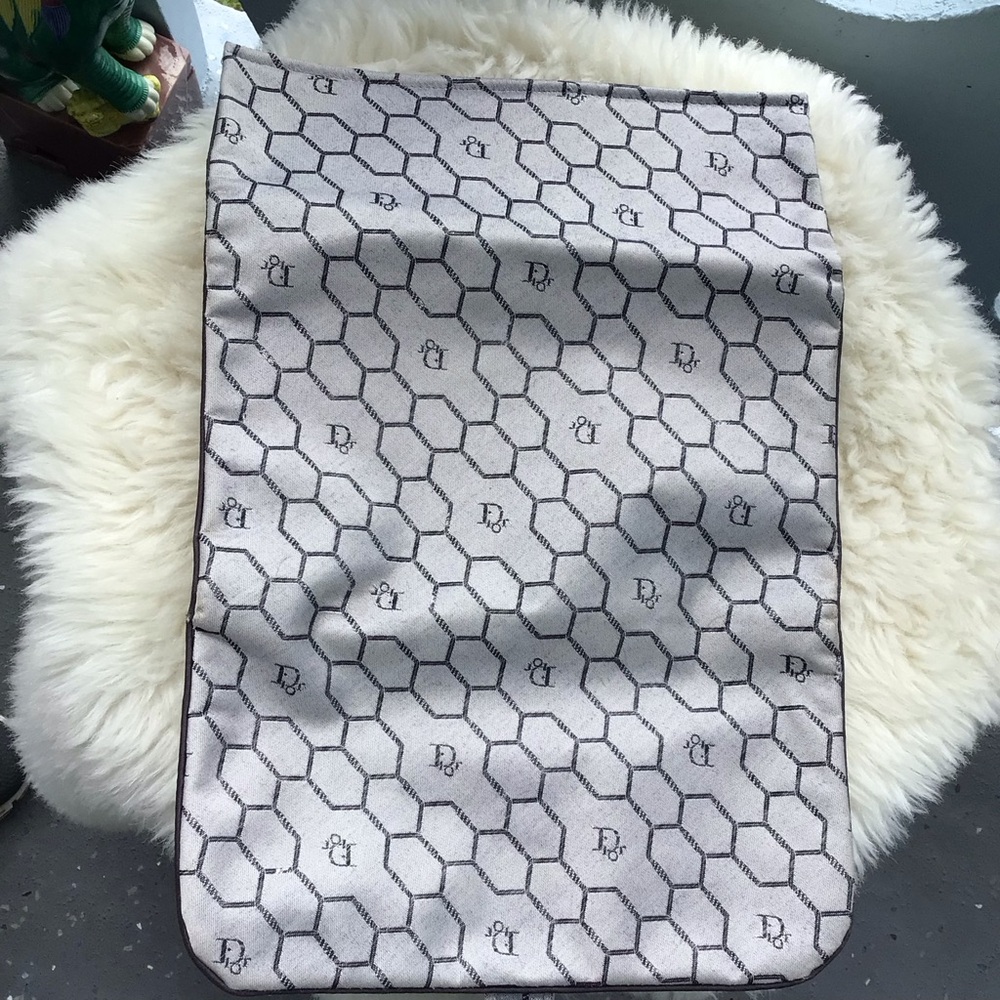 Christian Dior Sacs de Beaute Jacquard Silk Honeycomb Foldover Travel Bag - Picture 8 of 10